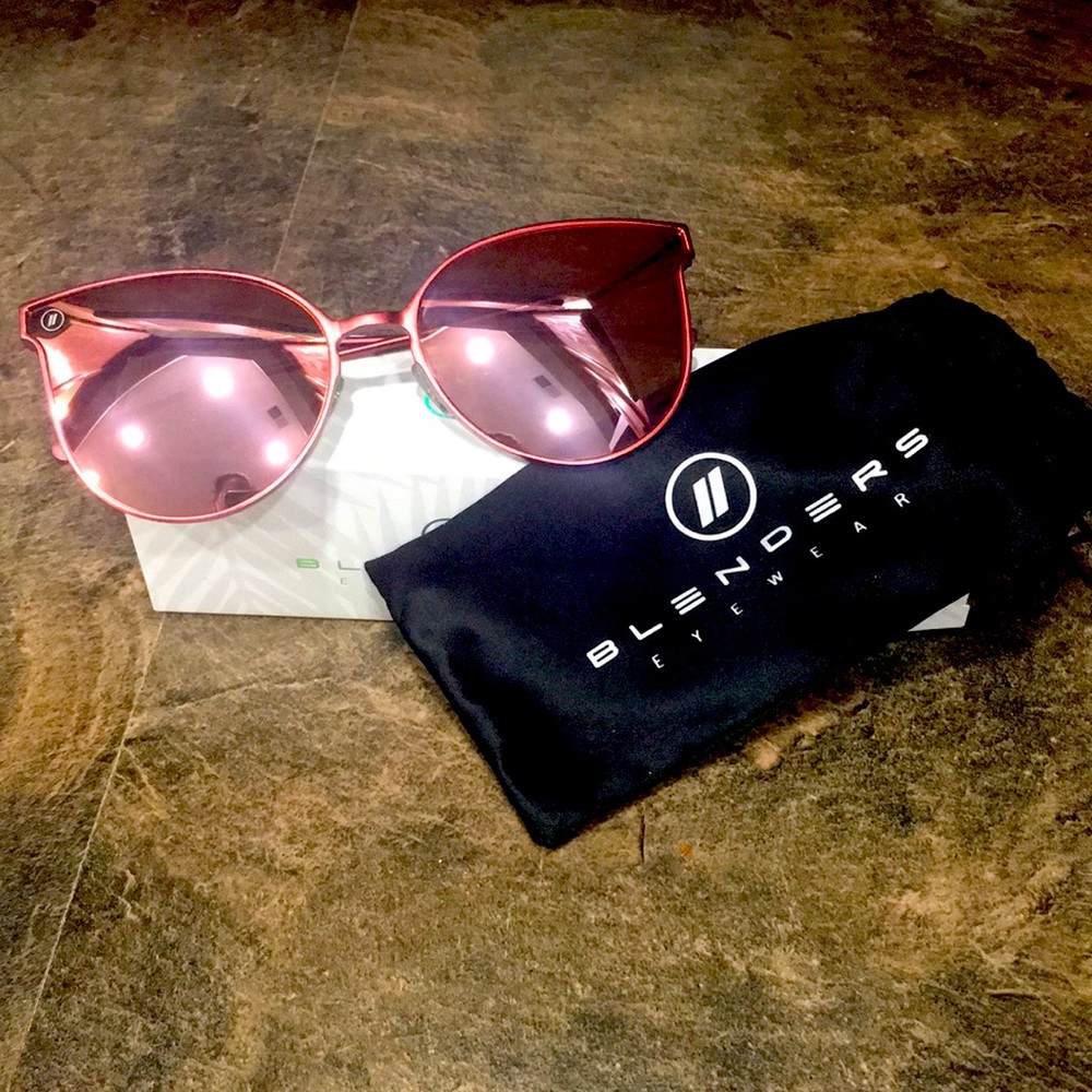 Women’s Blenders sunglasses
